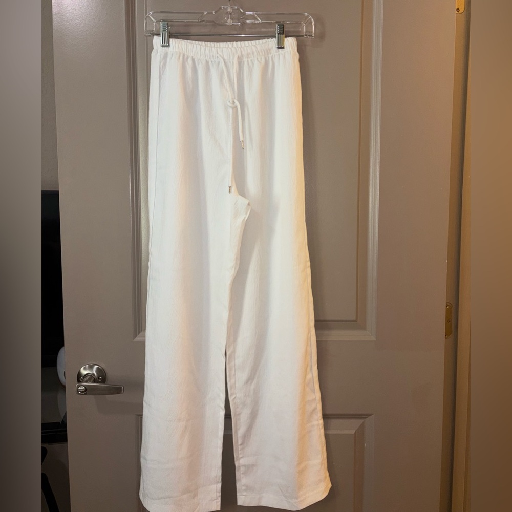 Flowy white pants